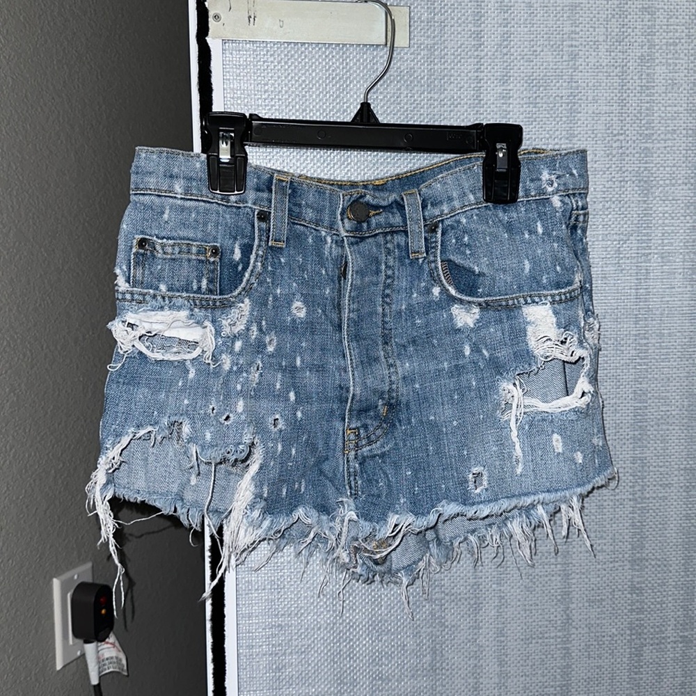 CARMAR JEAN SHORTS